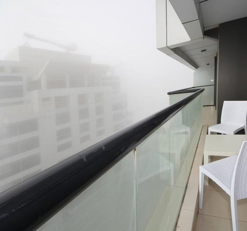 Дубай: New Arabian Holiday Homes - Escan Tower