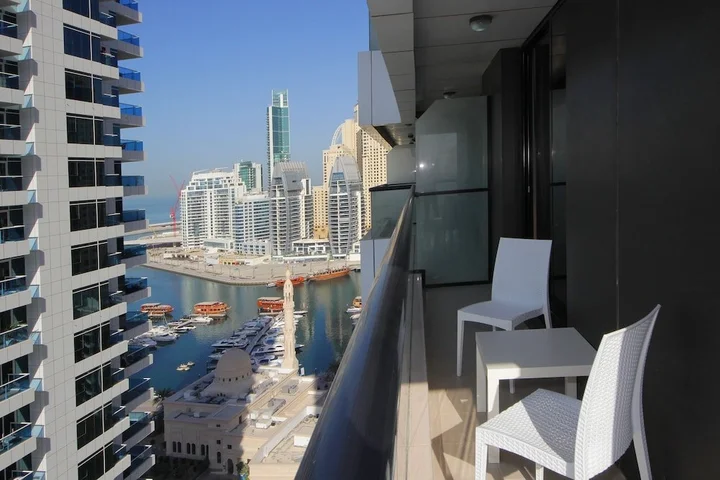 Дубай: New Arabian Holiday Homes - Escan Tower