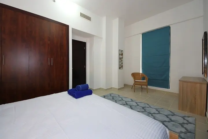 Дубай: New Arabian Holiday Homes - Escan Tower