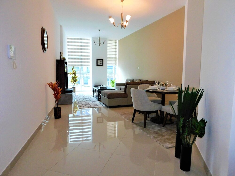 Дубай: Luton Vacation Homes Continental Tower