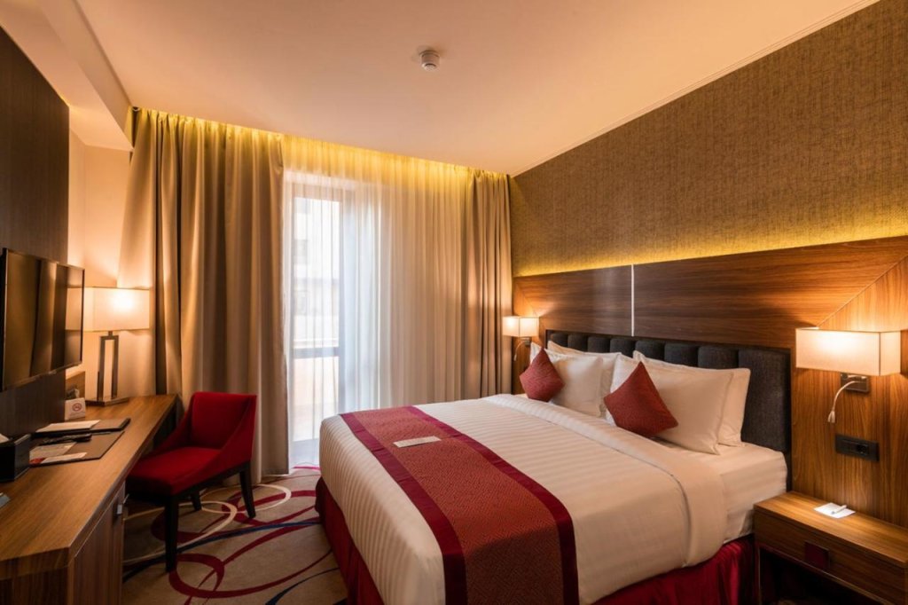 Ереван: Отель Ramada and Suites by Wyndham Yerevan