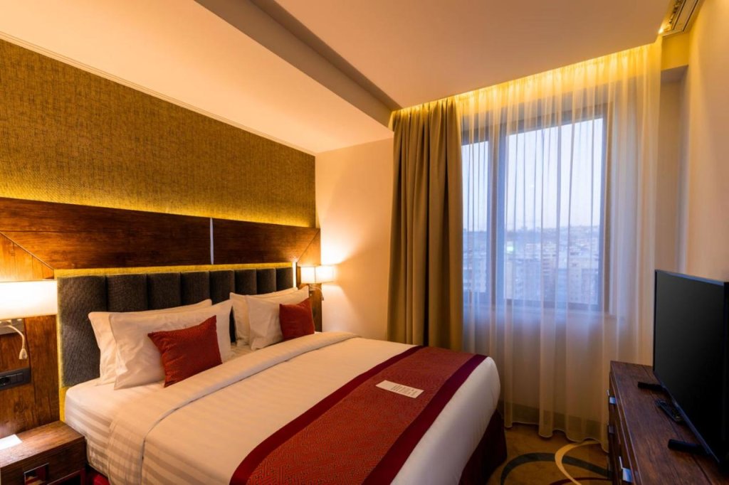 Ереван: Отель Ramada and Suites by Wyndham Yerevan