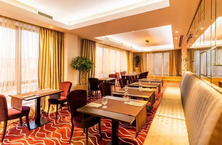 Ереван: Отель Ramada and Suites by Wyndham Yerevan
