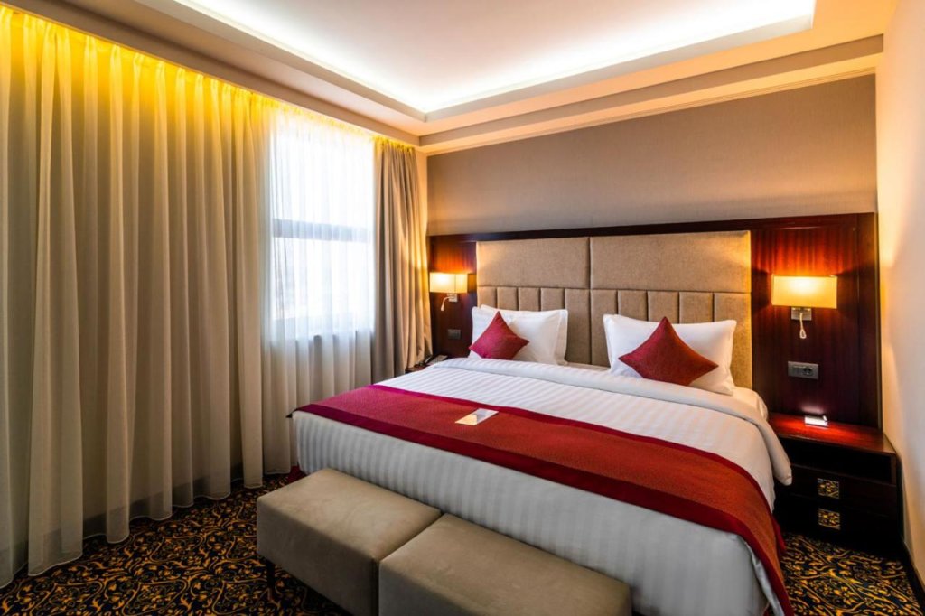 Ереван: Отель Ramada and Suites by Wyndham Yerevan