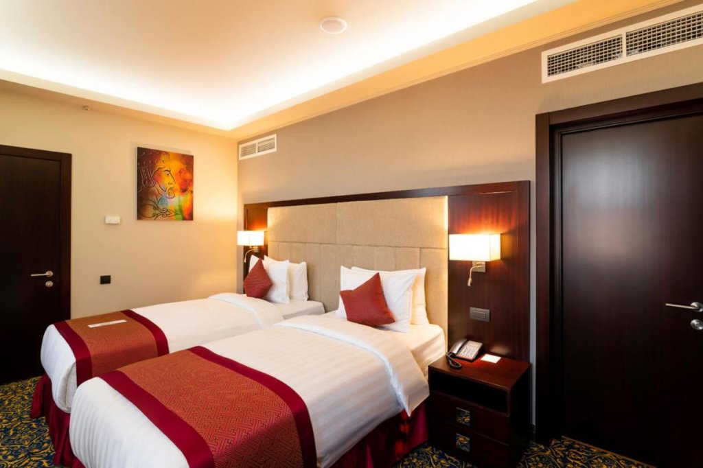Ереван: Отель Ramada and Suites by Wyndham Yerevan