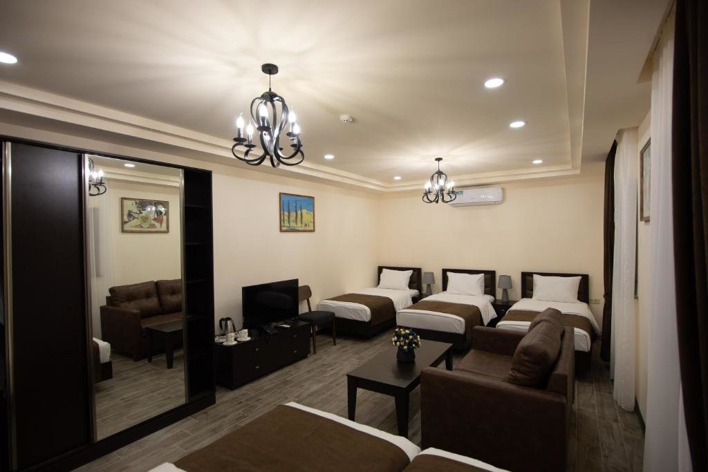 Ереван: Отель Boutique Living