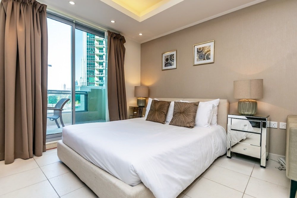 Дубай: Suite [Ease by Emaar] Residences Tower Studio Apartment