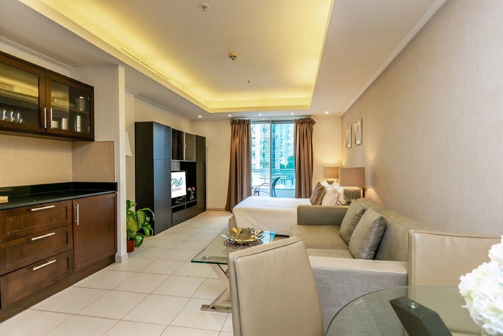 Дубай: Suite [Ease by Emaar] Residences Tower Studio Apartment