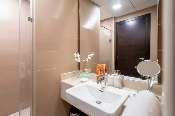 Дубай: Апартаменты HiGuests Vacation Homes - Sparkle Towers 2