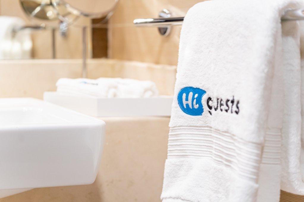 Дубай: Апартаменты HiGuests Vacation Homes - Sparkle Towers 2