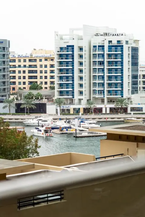 Дубай: Апартаменты HiGuests Vacation Homes - Sparkle Towers 2