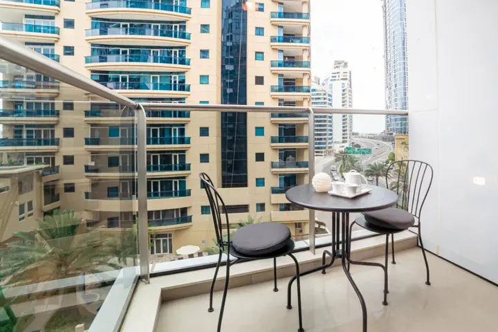 Дубай: Апартаменты HiGuests Vacation Homes - Sparkle Towers 2