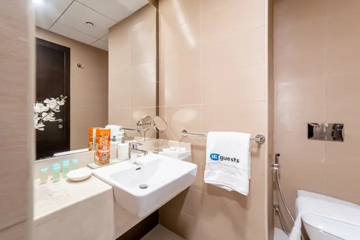 Дубай: Апартаменты HiGuests Vacation Homes - Sparkle Towers 2