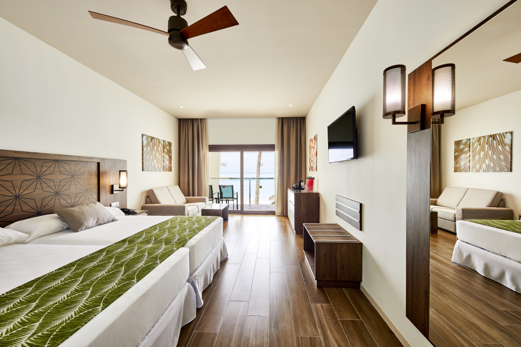 Атолл Дхаалу: Отель RIU Atoll All inclusive