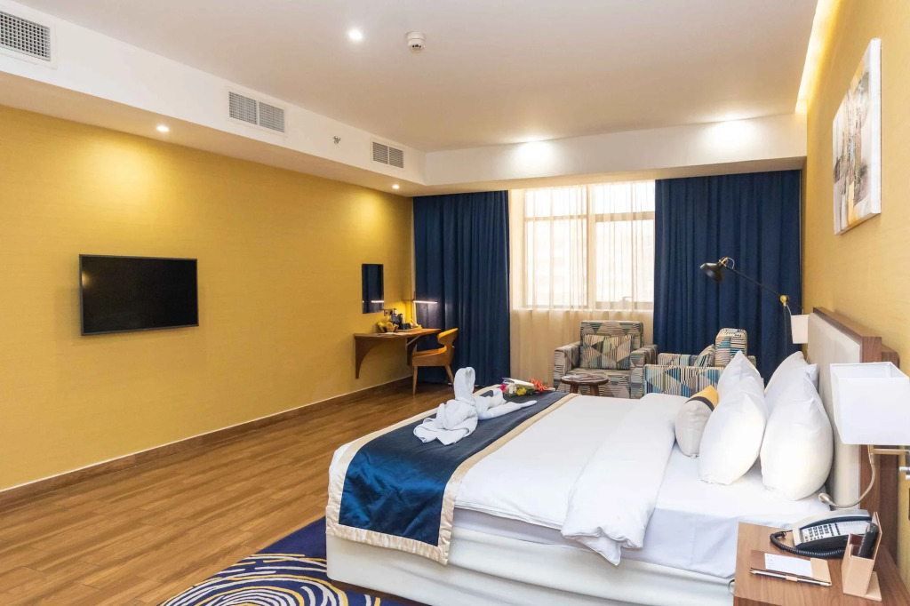 Дубай: Le Wana Hotel