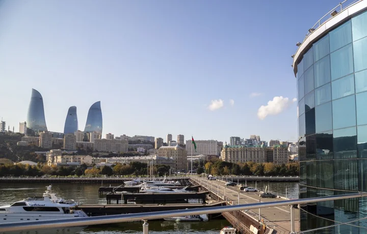 Баку: Отель Yacht Club Blue Sail