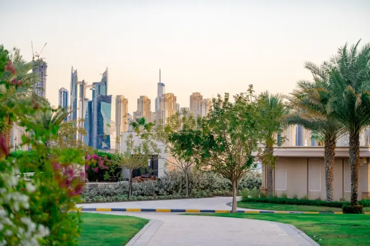 Дубай: Апартаменты HiGuests Vacation Homes - Grandeur Residences