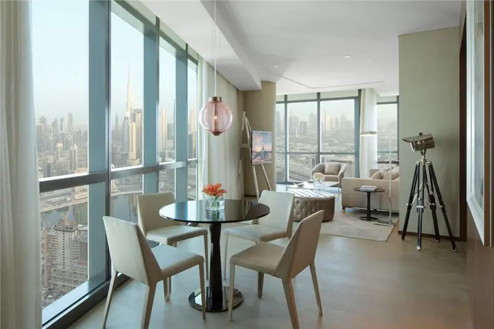 Дубай: Paramount Hotel Dubai