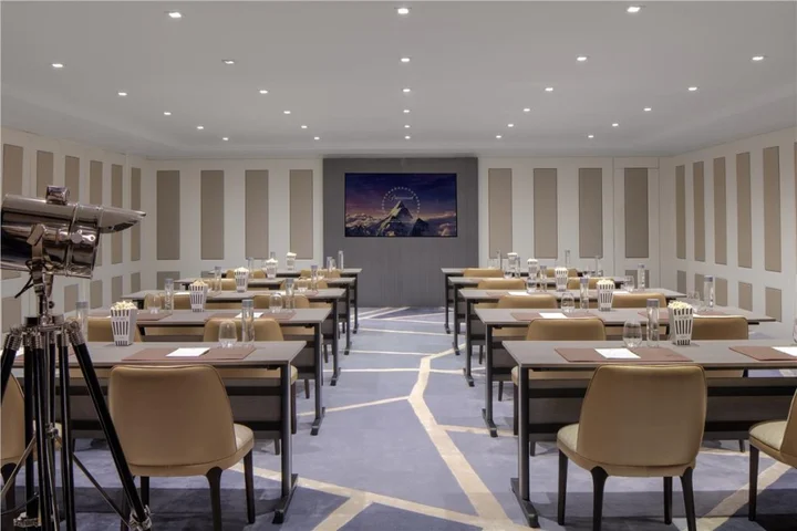 Дубай: Paramount Hotel Dubai