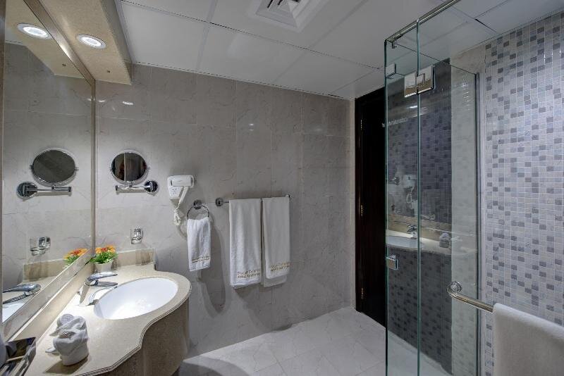 Шарджа: Royal Tulip Sharjah Hotel Apartments