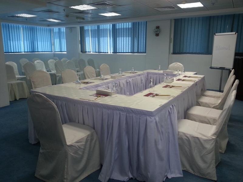 Шарджа: Royal Tulip Sharjah Hotel Apartments