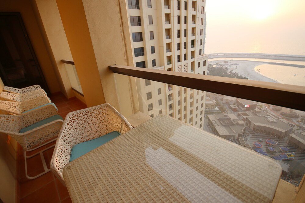 Дубай: Elan Rimal Suites - JBR Dubai