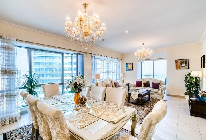 Дубай: Shakespeare Ease By Emaar