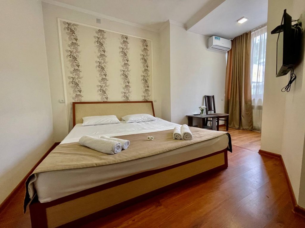 Ереван: Hotel Merien