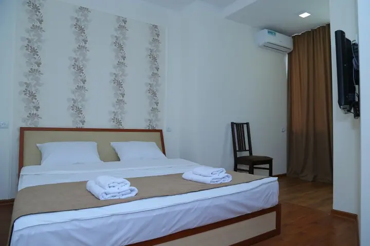 Ереван: Hotel Merien