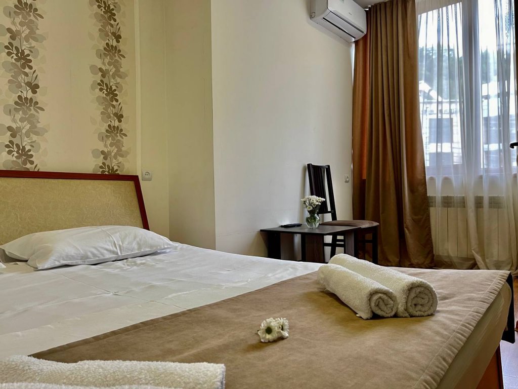 Ереван: Hotel Merien