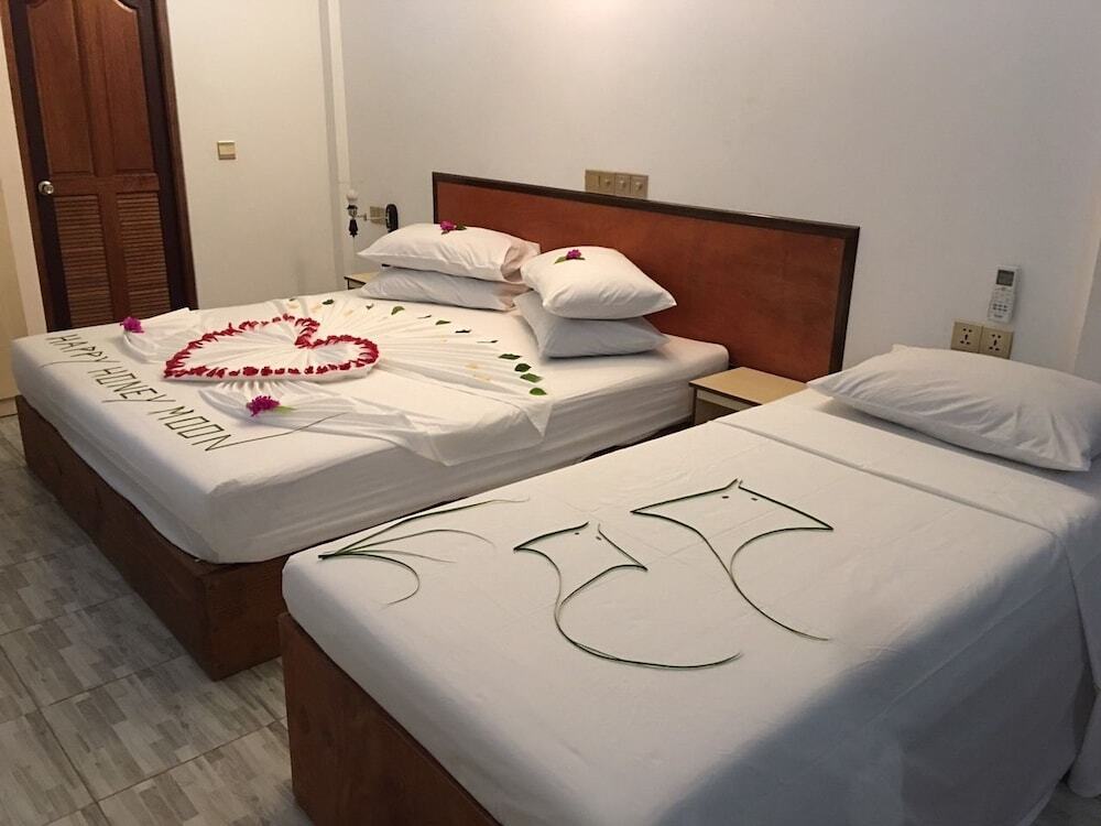 Атолл Баа: Five Coral Inn