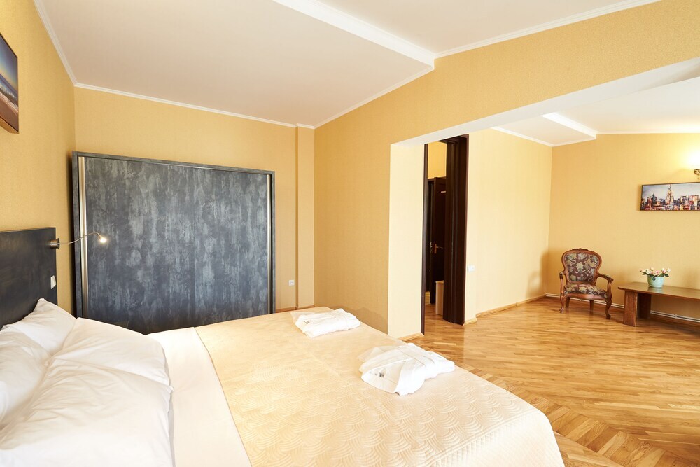 Тбилиси: Hotel Antique