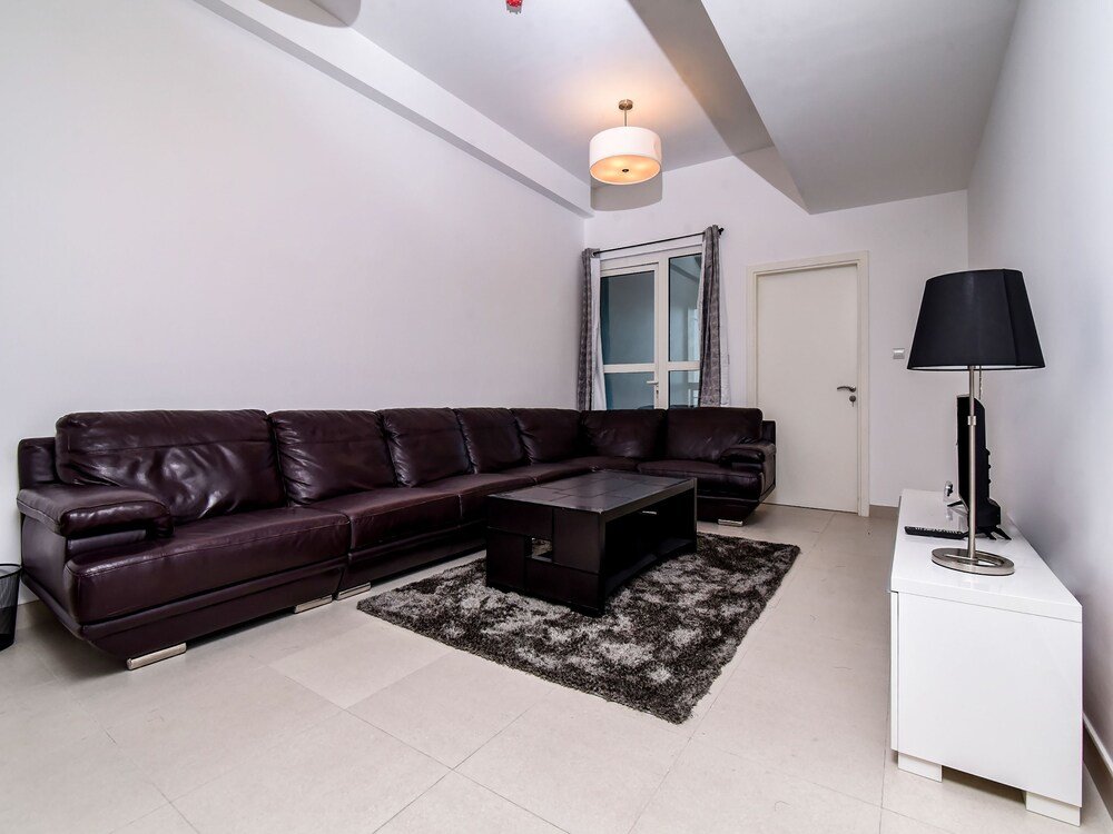Дубай: Oyo Home 175 Al Khail Heights