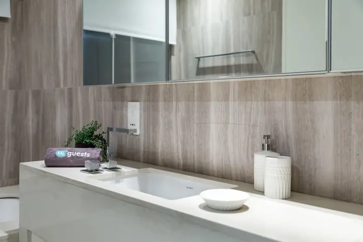 Дубай: Higuests Vacation Homes - D1