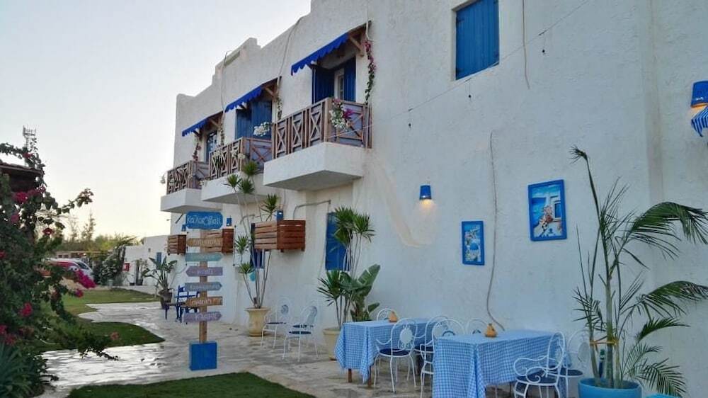 Эль-Аламейн: IOS Village