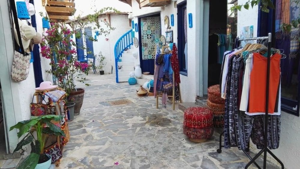 Эль-Аламейн: IOS Village