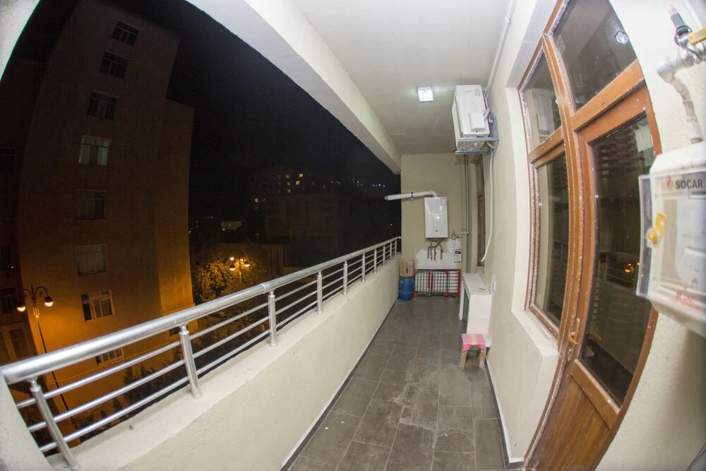 Баку: Bakuvi Tourist Apartment B008