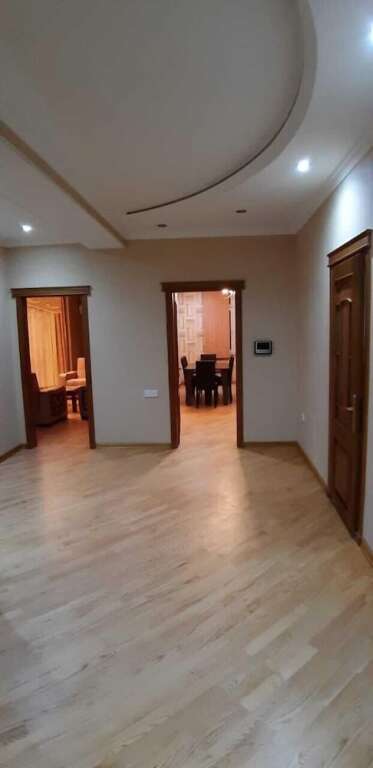 Баку: Bakuvi Tourist Apartment B022