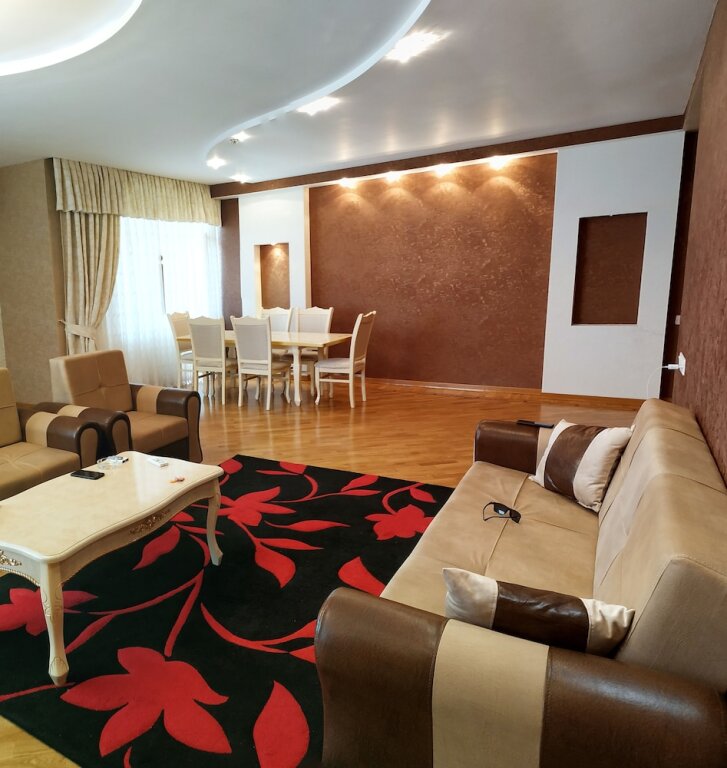 Баку: Bakuvi Tourist Apartment B096