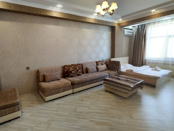 Баку: Туристические апартаменты в Баку, B056