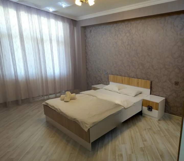 Баку: Туристические апартаменты в Баку, B056