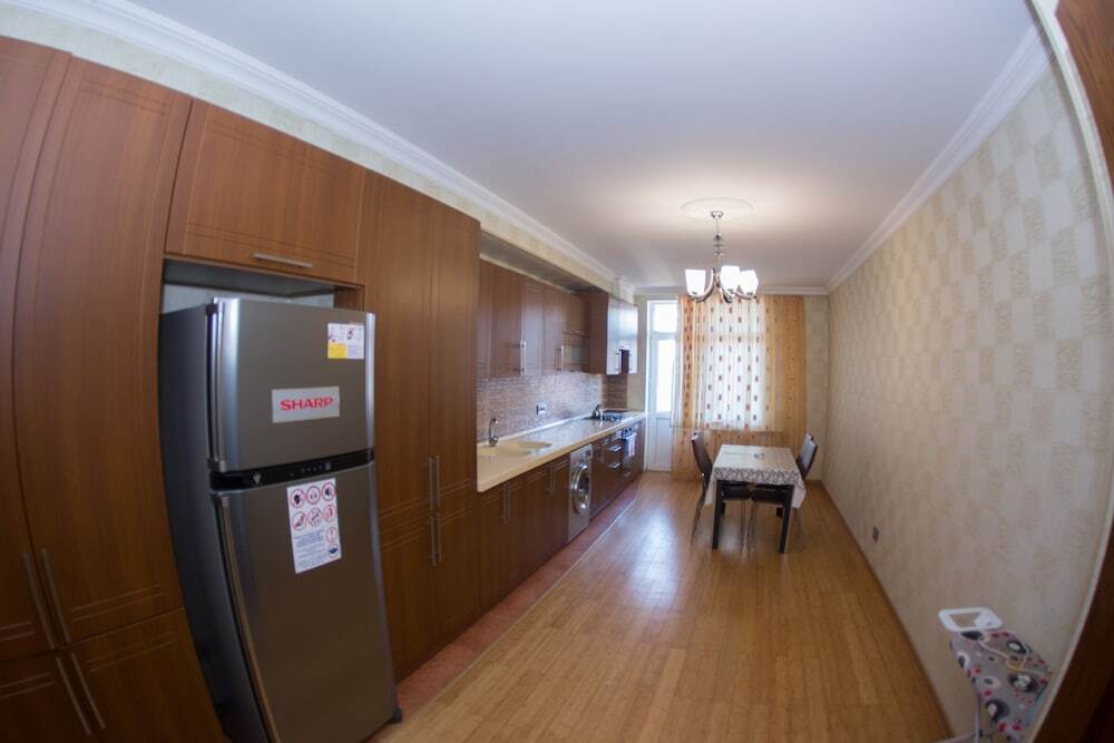 Баку: Bakuvi Tourist Apartment B092