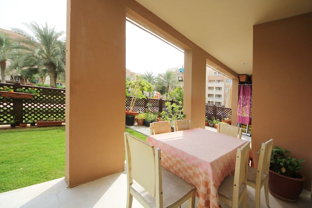 Дубай: Signature Holiday Home-Masakin Al Furjan