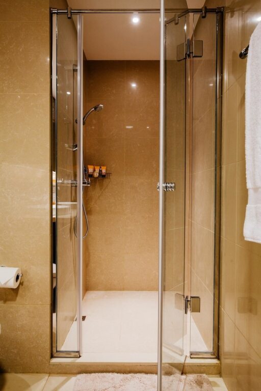 Дубай: FantaStay Claren Tower 2