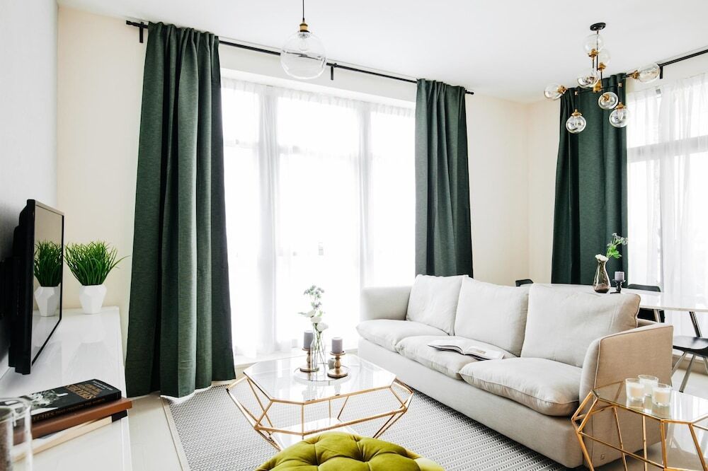 Дубай: FantaStay Claren Tower 2