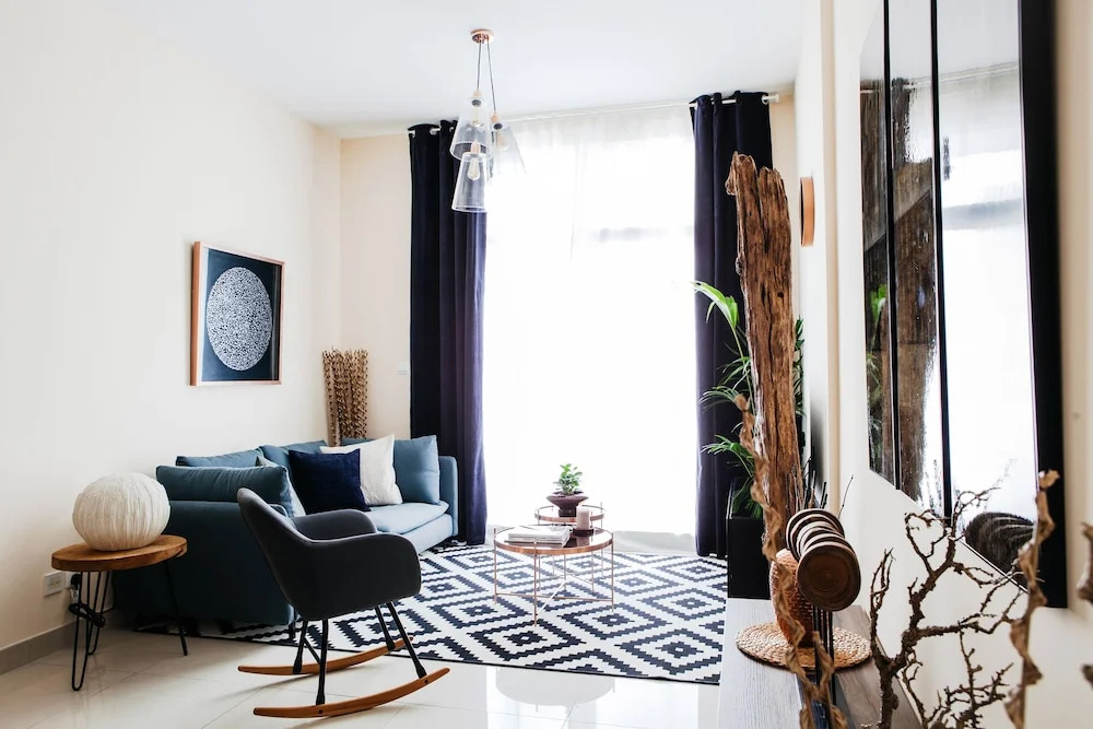 Дубай: FantaStay Claren Tower 2