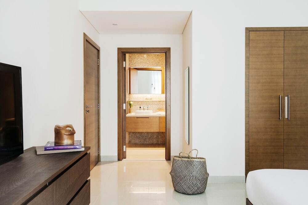 Дубай: FantaStay Claren Tower 2