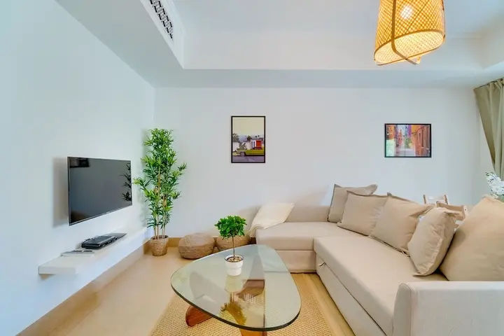 Дубай: Woodland 1 Bedroom Apartment Ease By Emaar