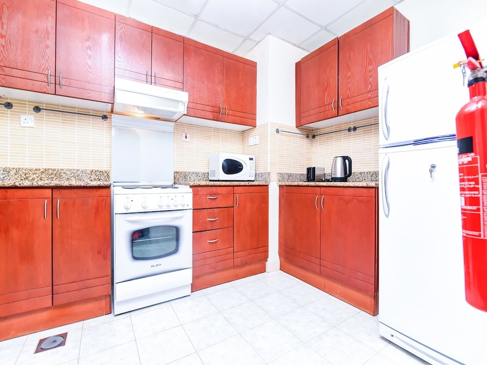 Дубай: OYO Home 176 1BHK Lake Tower JLT
