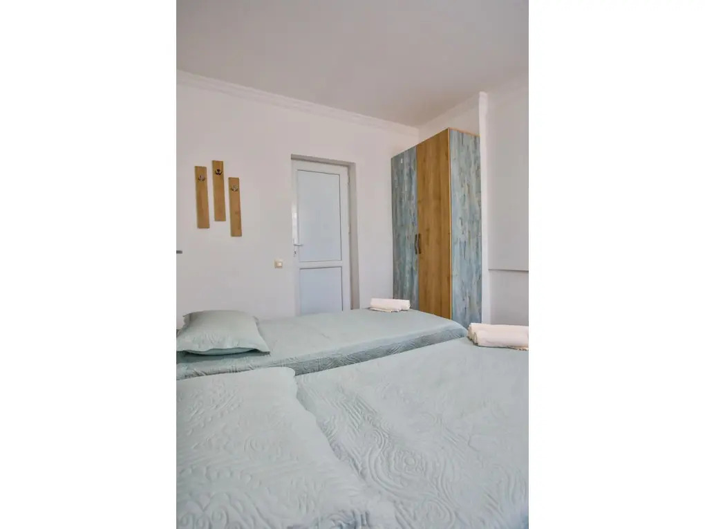 Кутаиси: Book Hotel